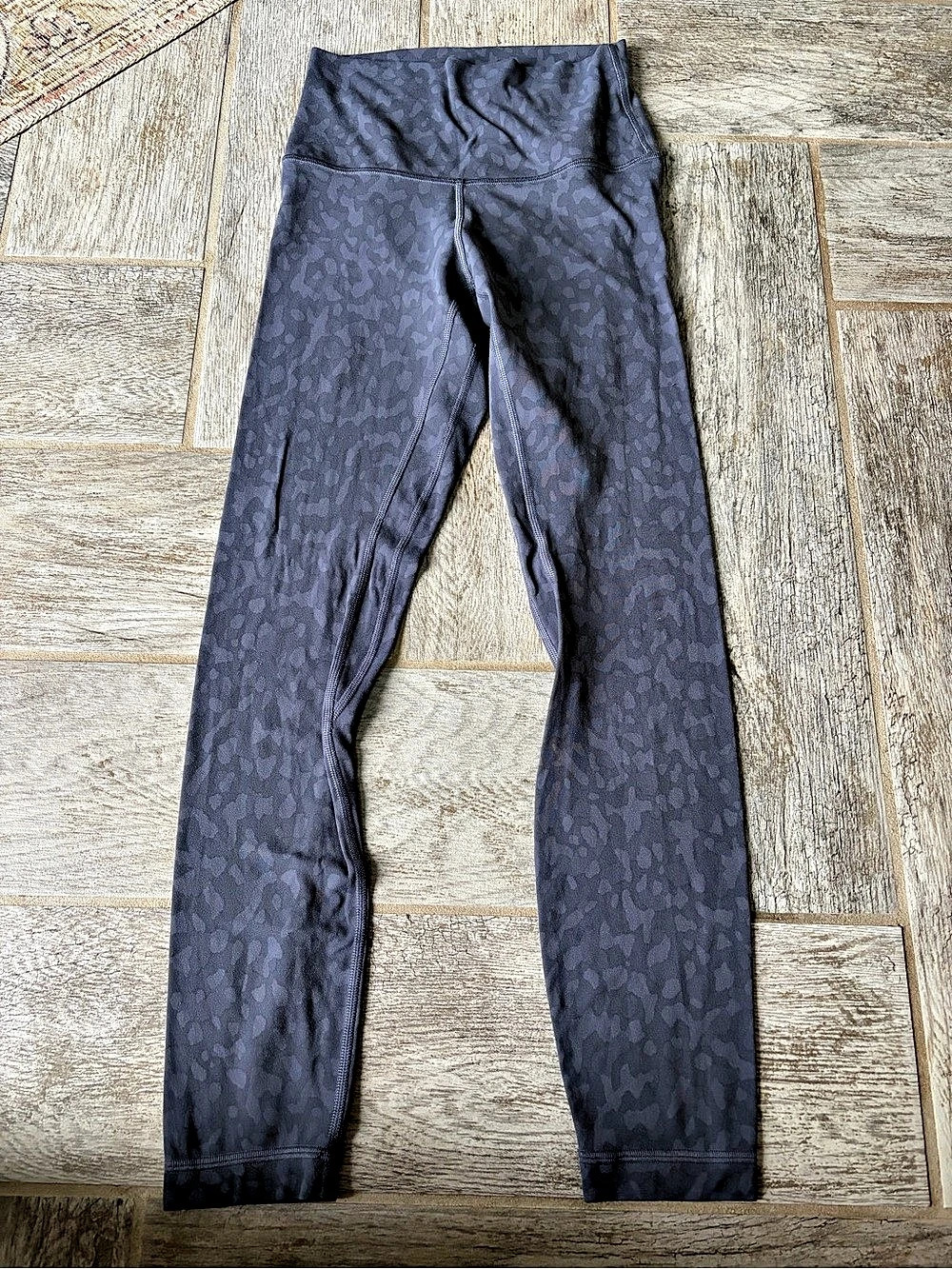 lululemon Align High-Rise leggibgs Gray Leopard Camo Leggings 4